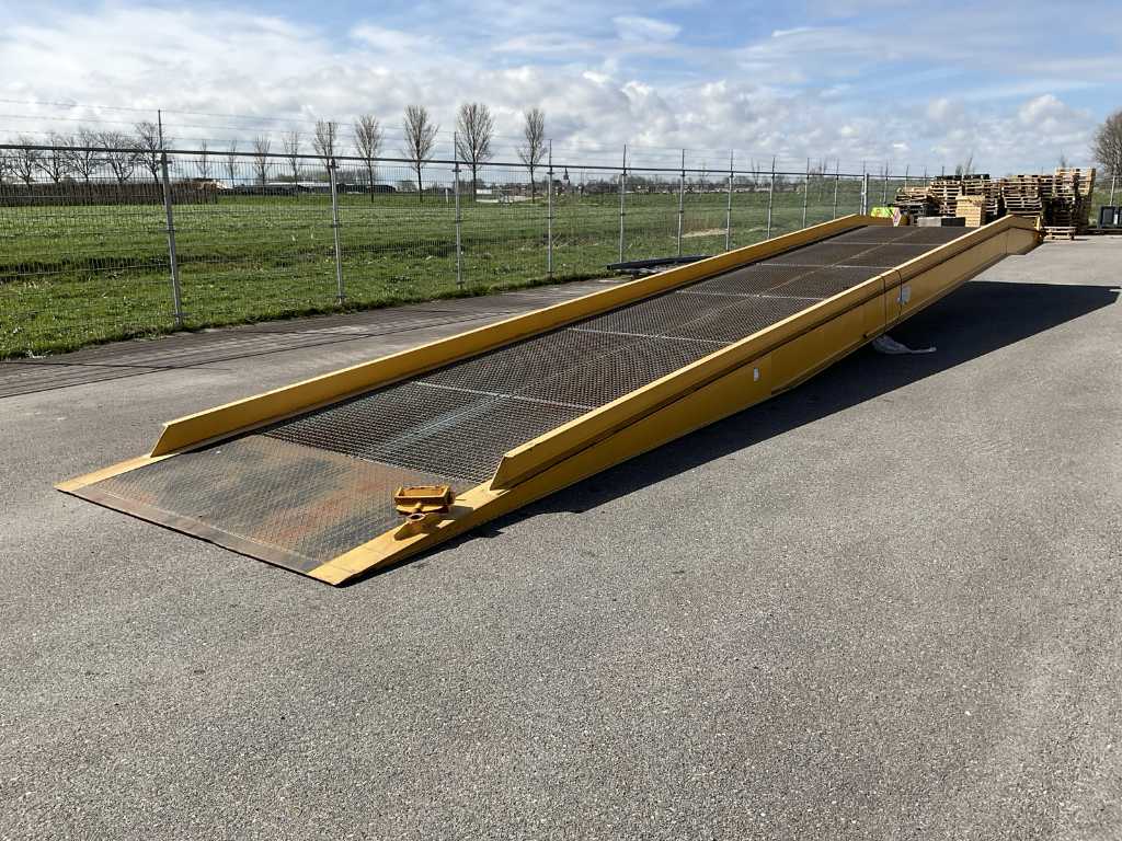 Storax 7 ton Loading ramp