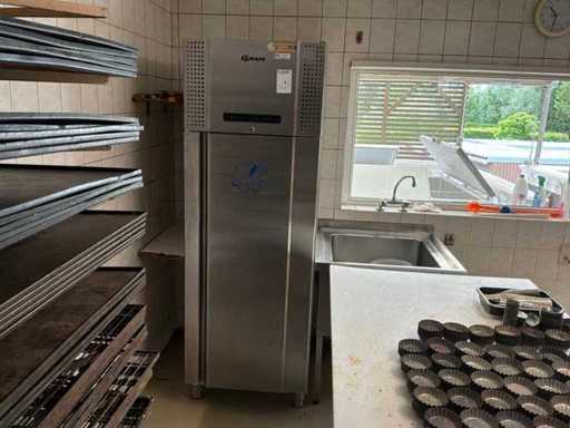 Gram Refrigerator freezer