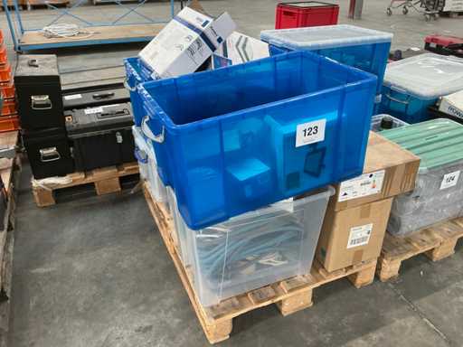 Various lighting and accessories