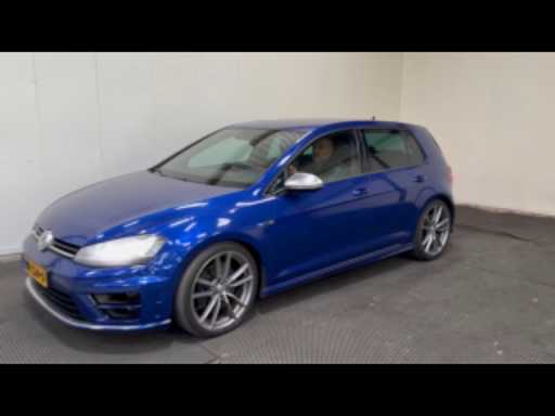 e87dee62-9703-437b-9f02-8092b7102b58.mp4