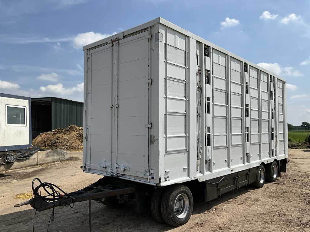 1998 Menke Cattle Trailer