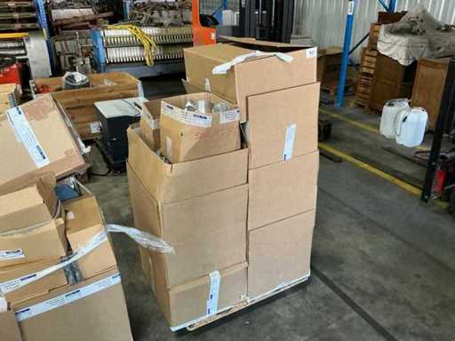 Madeko Batch stainless steel hose couplings with thread