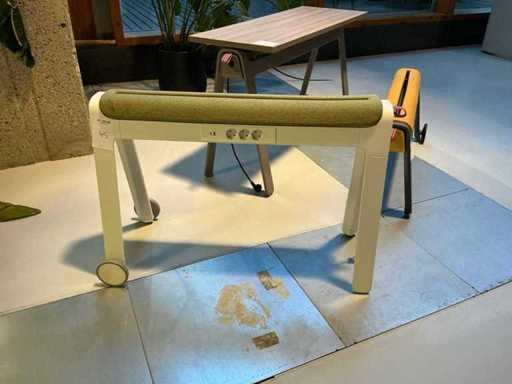 Striking Fetch Worstation