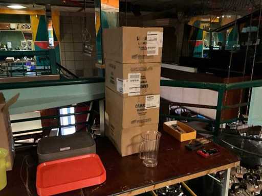 Cambro Plastic pitchers (24x)