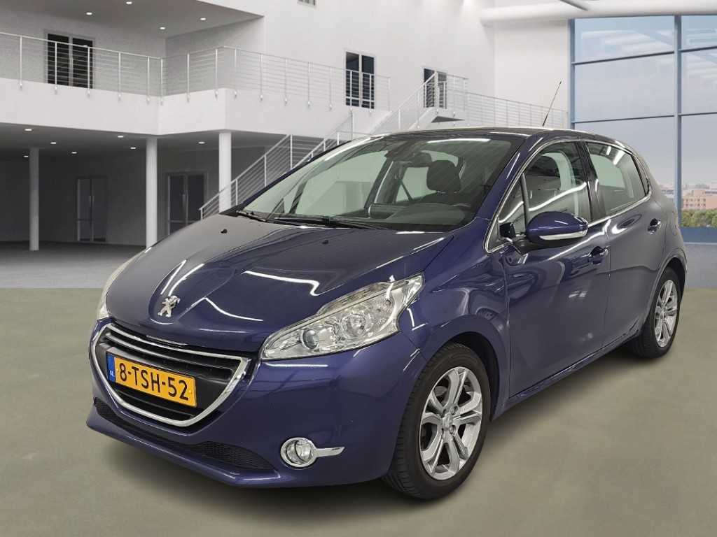 Peugeot – 2014 – 208 – 1.2 e-VTi Blue Lease – Automatic – Passenger car
