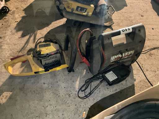 Power start 700 Booster