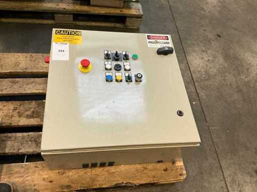 Szafa sterująca z przetwornicą częstotliwości