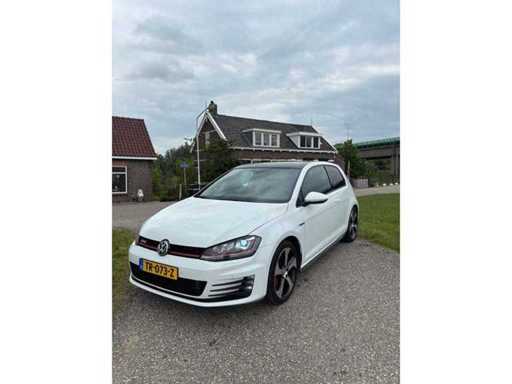 Volkswagen Golf 2.0 TSI GTI Performance | TR-073-Z i 