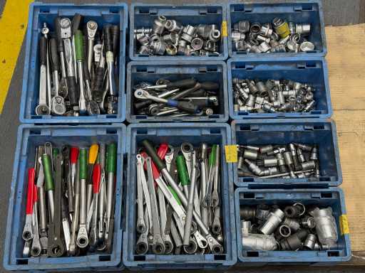   Postare despre unelte manuale