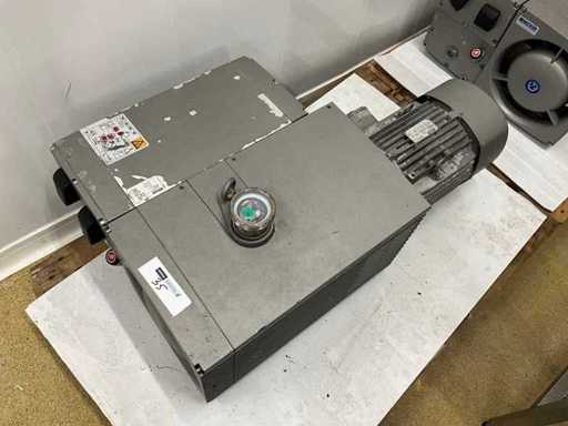 2020 BECKER U5.300/0-00 Vacuümpomp