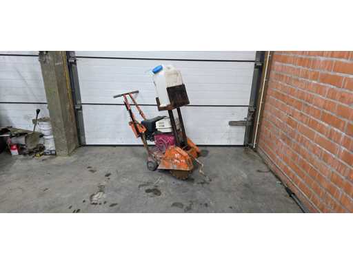 Norton clipper - Concrete saw