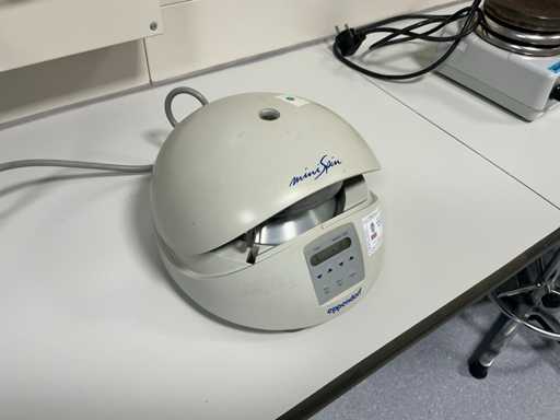 Eppendorf Mini Spin Centrifuge