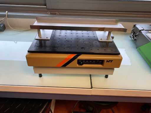 LABOTRON – INFORS AG – PLATTFORMSCHÜTTLER