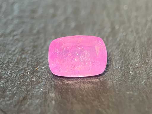Pink sapphire 3.32 carat natuurlijke saffier