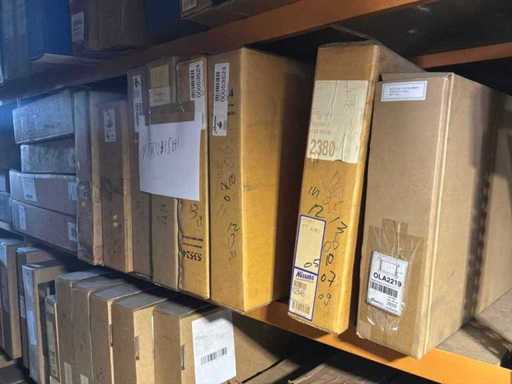Diverse radiatoren voor Mitsubishi (12x)