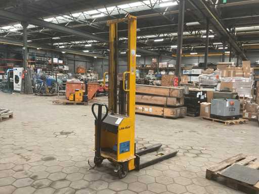 1997 Little Mule LMTM 10-20 Stapelaar