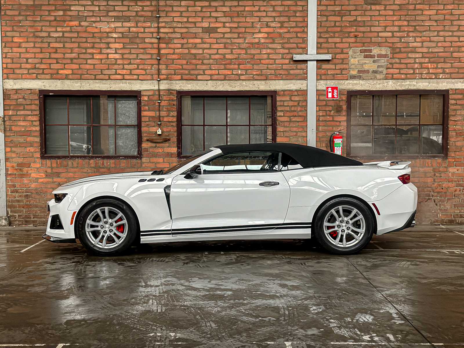 Chevrolet Camaro 1LT 2.0L I4 F DOHC 16V 275pk 2017