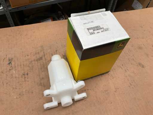 John Deere MIU802053 Composants de refroidissement du moteur (2x)