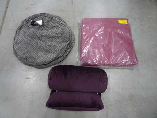 Batch of various covers, 3 pallets