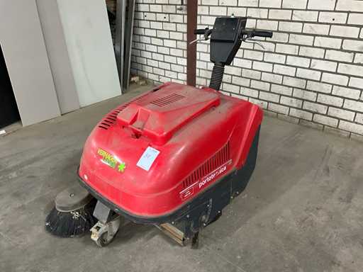 2004 Verhagen Lion L8000 Sweeper