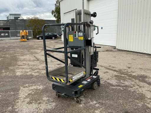 2015 JLG 25AM DC mastlift