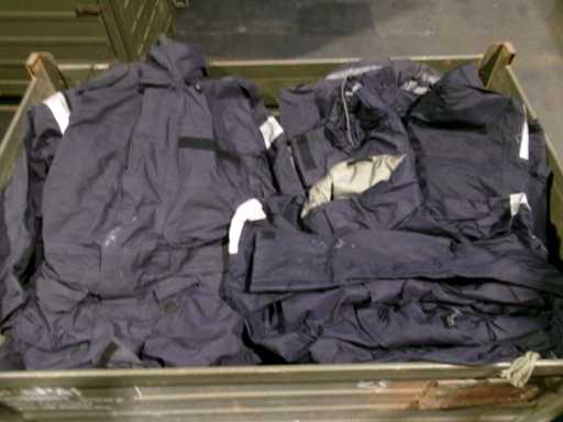 kg Mélange de vêtements, défectueux, taché (G3) (100kg)