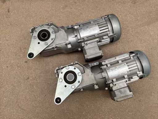 Lenze G500-B110 Motorreductor (2x)
