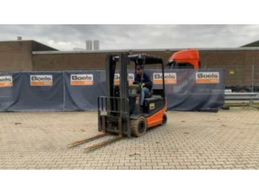 09ca1dc7-8e9f-43a0-9929-b59c87c1ba46.mp4