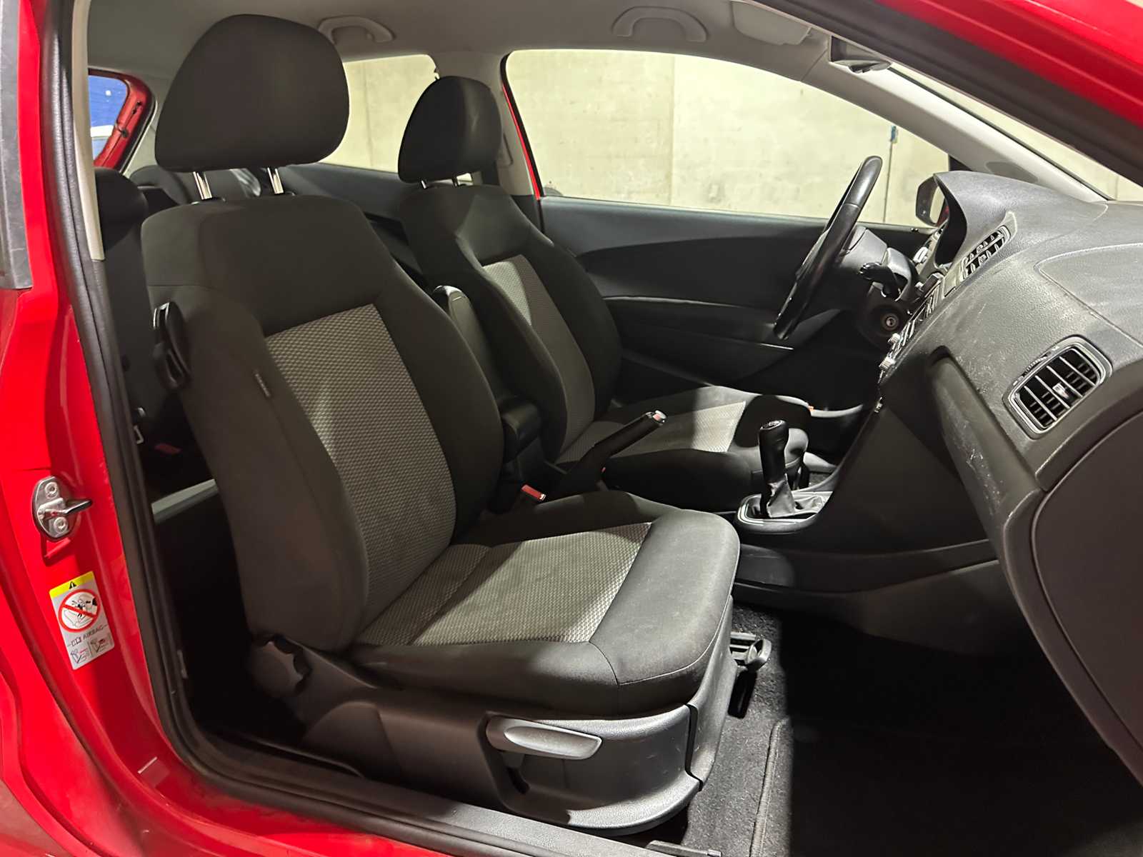 Volkswagen Polo 1.2 TDI BlueMotion Comfortline 75hp 2011, 44-RFG-1