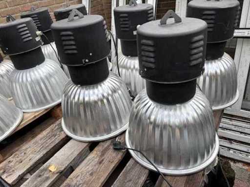 4 X Industrial pendant lights as new 220 V (4x)