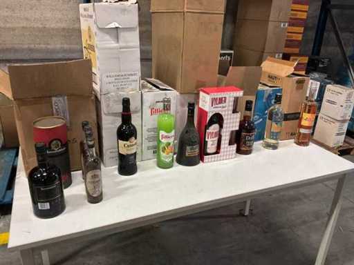 Lotto di vari distillati