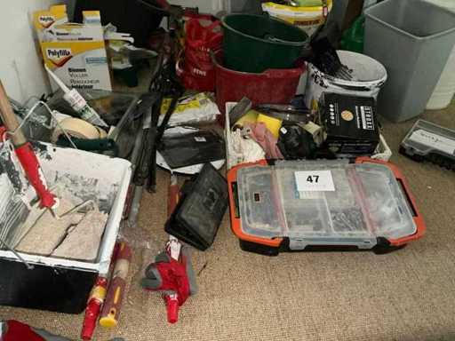 Weitere Ausrüstung der Auftragnehmer