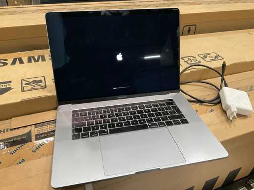Ordinateur portable Apple MacBook Pro 15.1