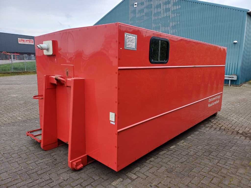 Ontsmettings afzet container