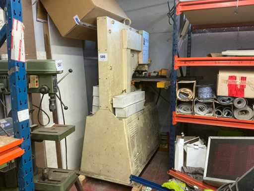 1998 GEKA PUMA 55/E-500 Hydraulic Punching Machine