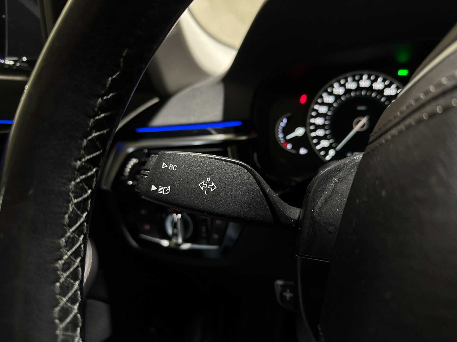 BMW 520i Touring High Executive Sport-Line 5-serie 184pk 2019, XG-208-V