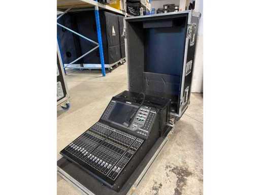 Yamaha - QL1 - Digital Console