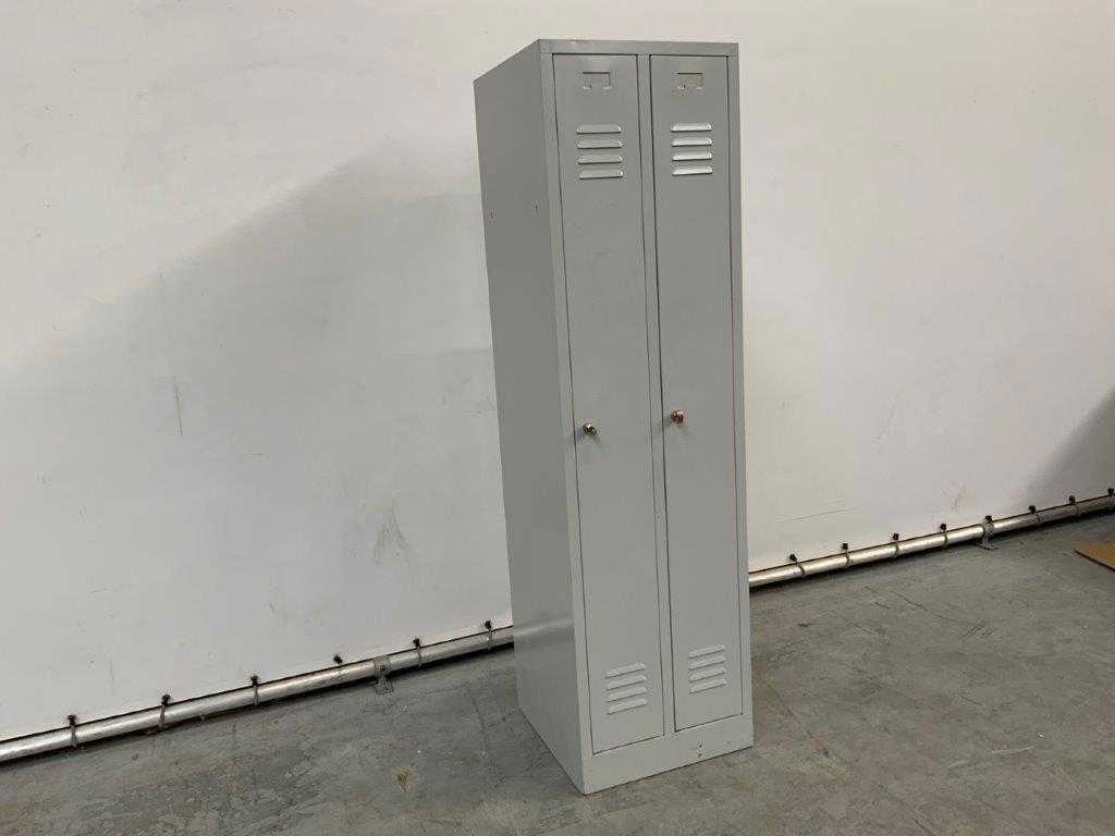 Armoire casier 2 portes