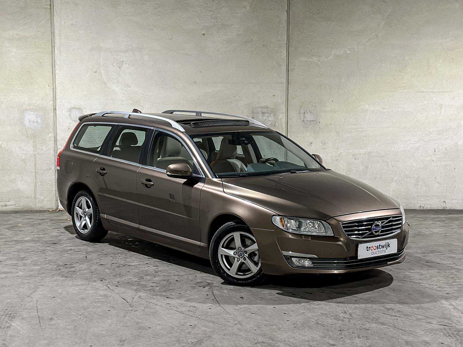 Volvo V70 2.0 D4 Summum 181pk 2015 (Origineel-NL), GB-859-B