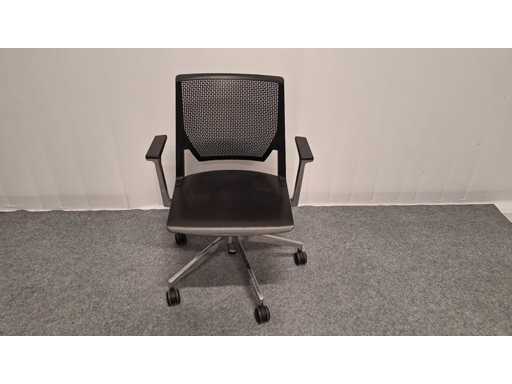 Haworth - Conference Chair (6x)