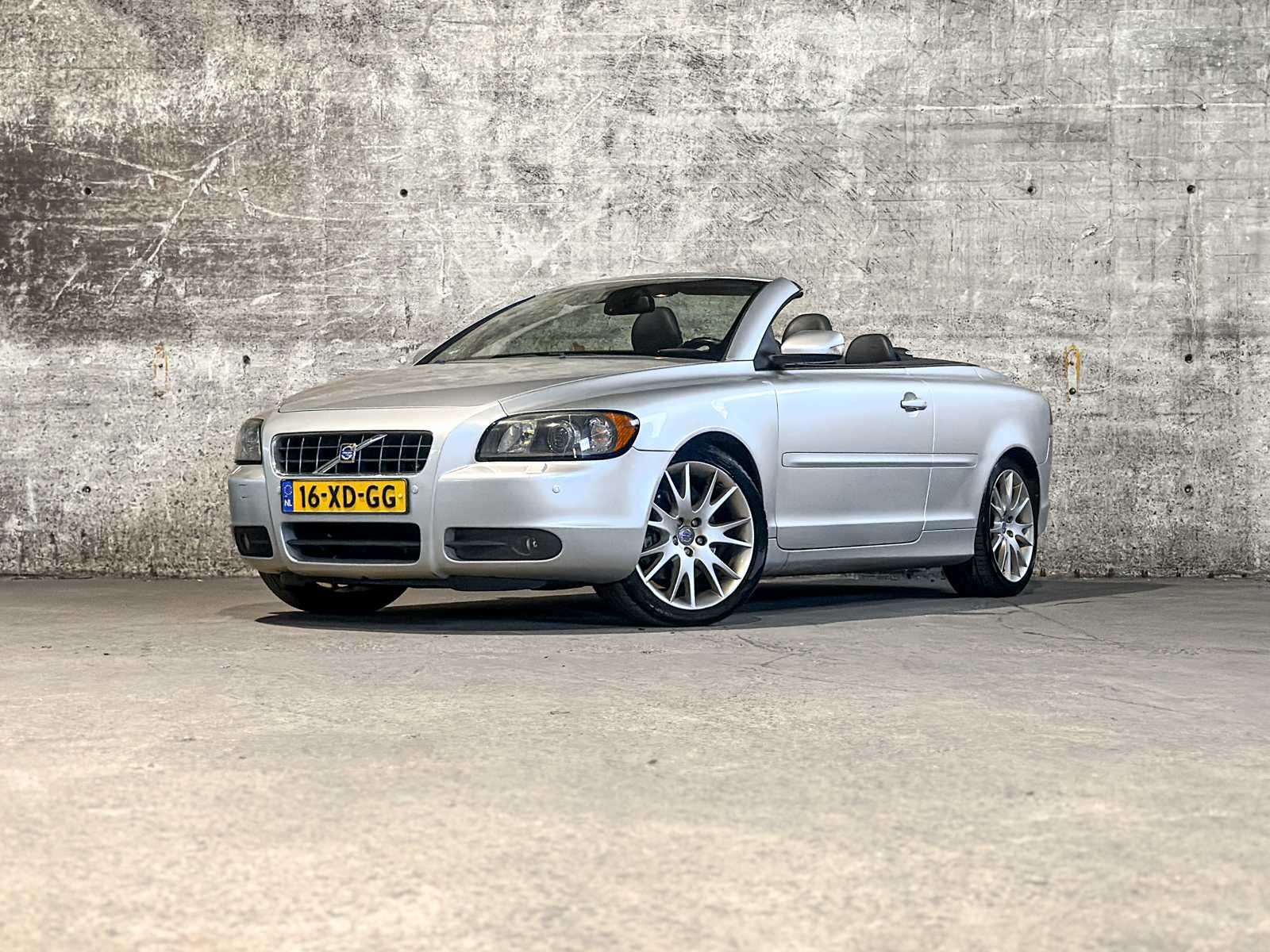 Volvo C70 Convertible 2.4i Summum 170pk 2007 (Origineel-NL), 16-XD-GG
