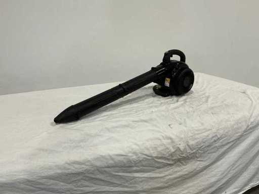 2017 McCulloch GVB325 Suflător de frunze