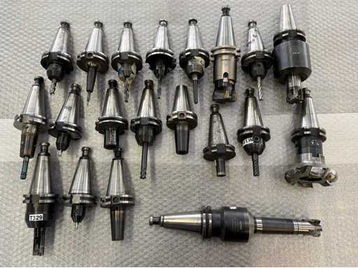   20 SK40 Tool Holders
