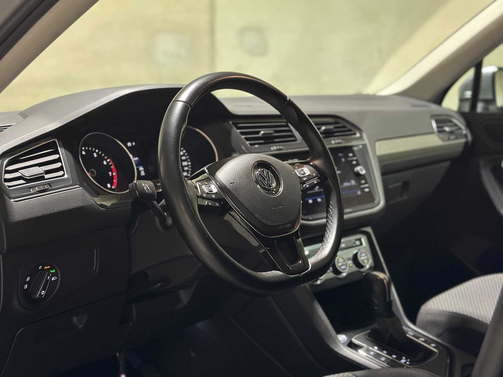 Volkswagen Tiguan Allspace 1.5 TSI Comfortline Business -Automatic- 150hp 2020, J-620-ST