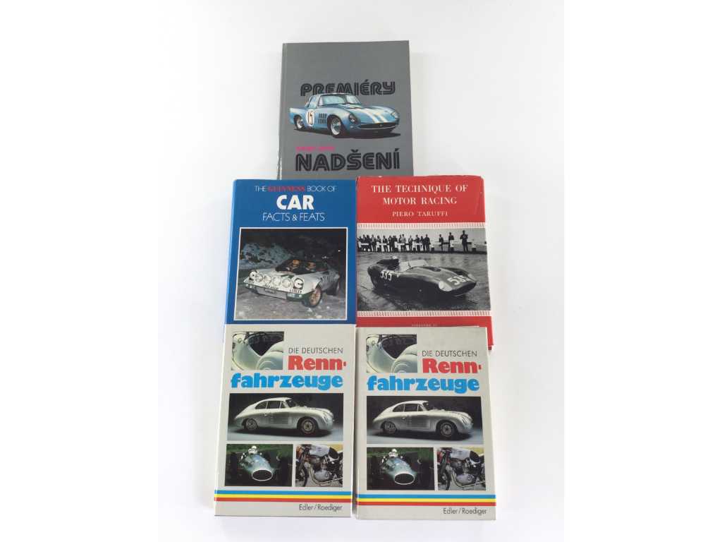 Cărți tematice mixte pentru curse cu motor / mașină