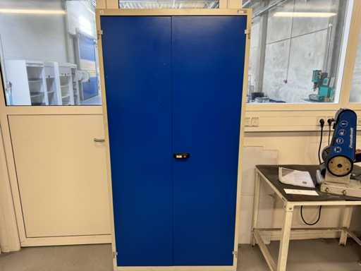 Armoire d’atelier GARANT avec contenu