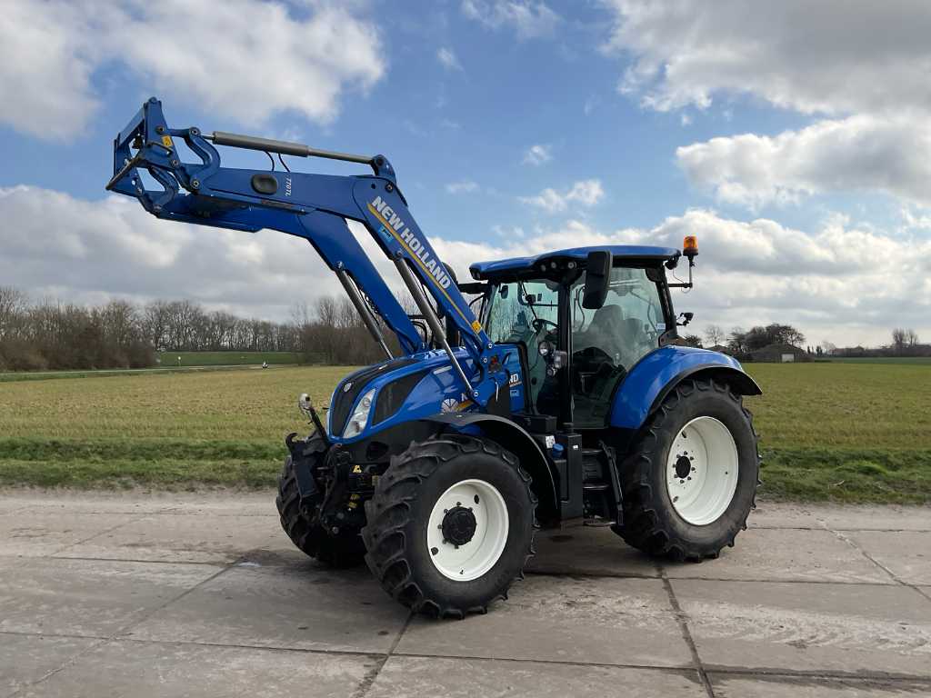 2019 New Holland T6.175 Dynamic Command Four Wheel Drive Farm Tractor