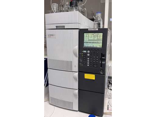 SHIMADZU - LC-2010C HT - Cromatografia liquida -