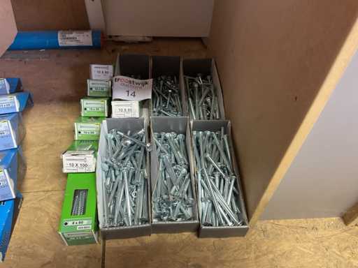 13 Kartons mit Holzschrauben