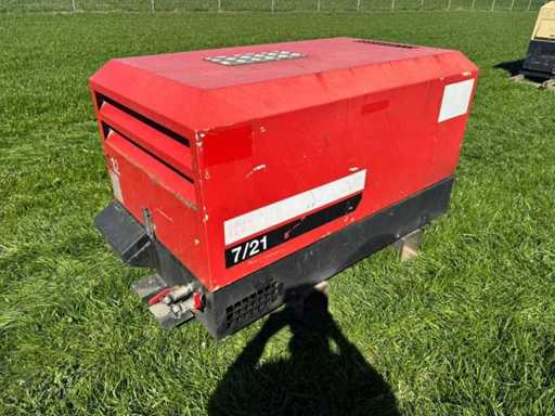 2005 Ingersoll-Rand R1051SF720 Hogedrukcompressor